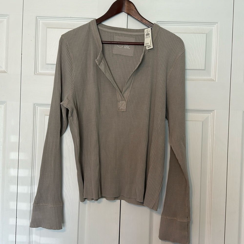 Aerie long sleeve ribbed shirt